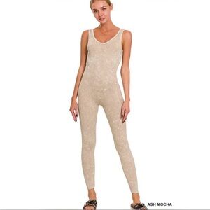 Zenana Ribbed Seamless Jumpsuit – Size S/M
